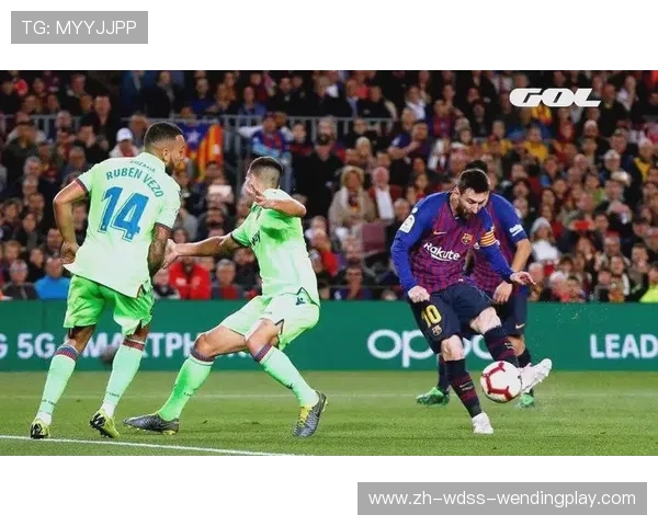 西甲联赛巴萨对莱万特比赛