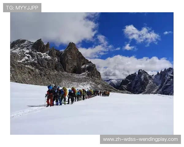 高山攀登者必读超越时间与海拔的登山大佬全纪实